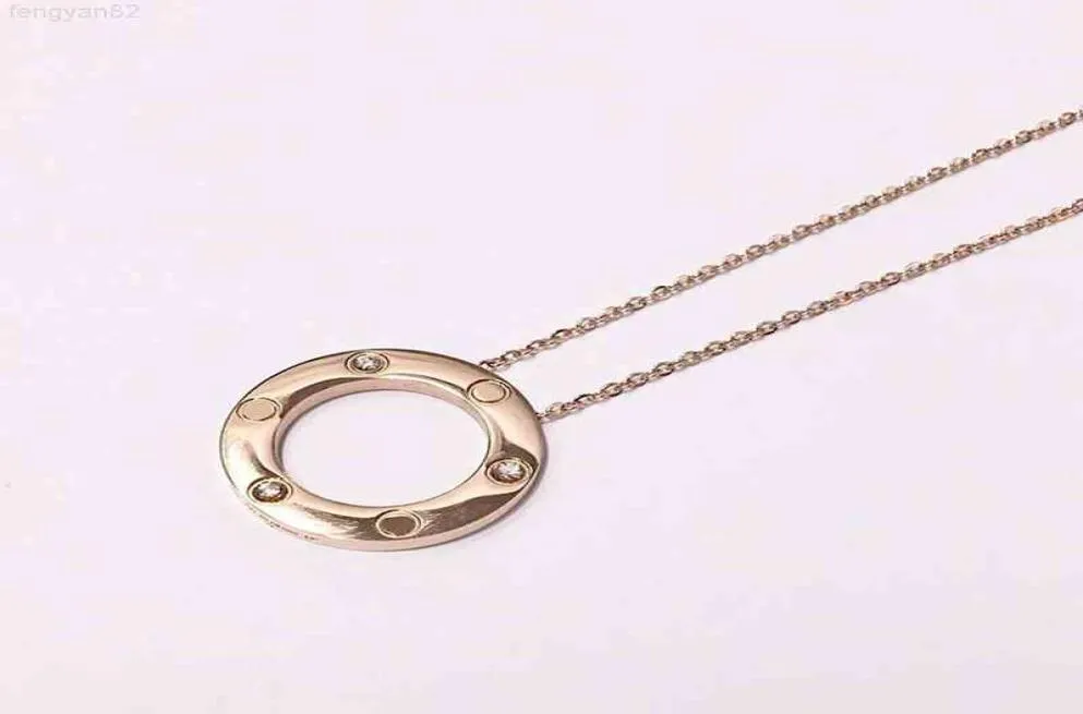 Pendant Necklace Women039S Classic Round ClaVicle Chain Fashion Golds and Silver Rose Gold Trend Par med Box3663063