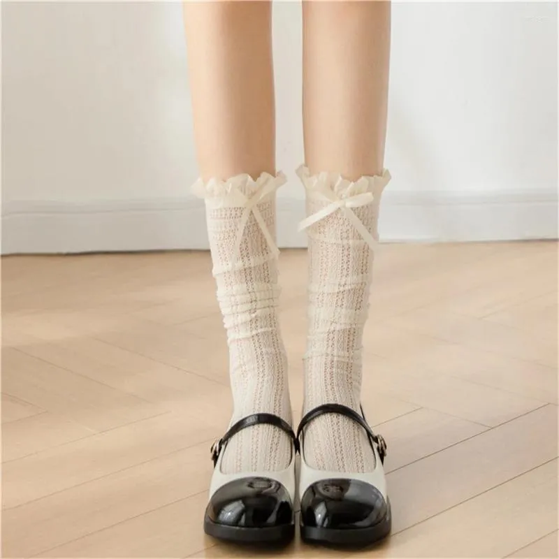 Chaussettes de femmes Sweet Lace Long Japonais Lolita High Knee Femme Moids Hollow HARAJUKU BOE