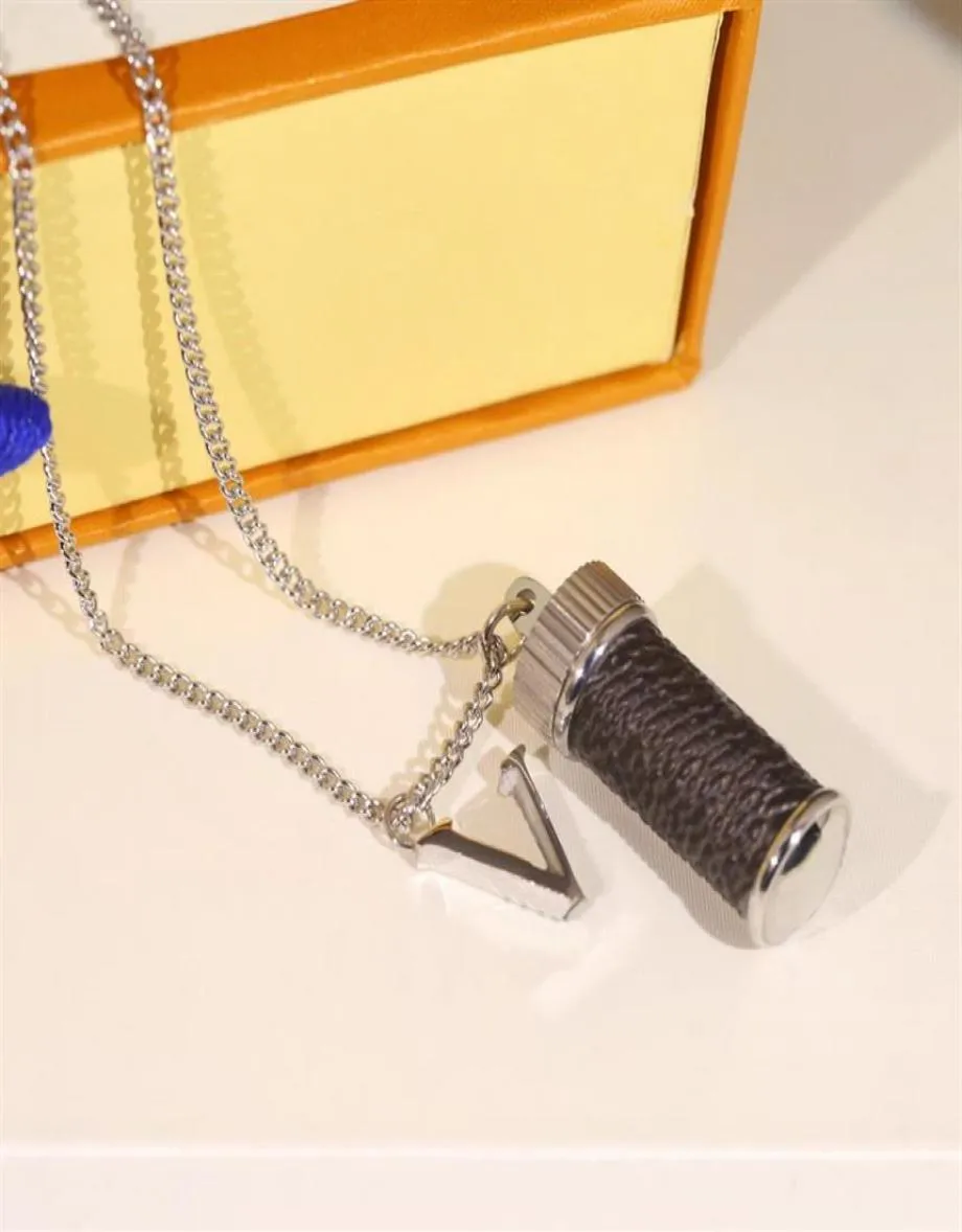Europe America Style Men Lady Women Eclipse Lovers Long Necklace With V Initials Wrap Leather Perfume Bottle Pendant M63641263z3374203