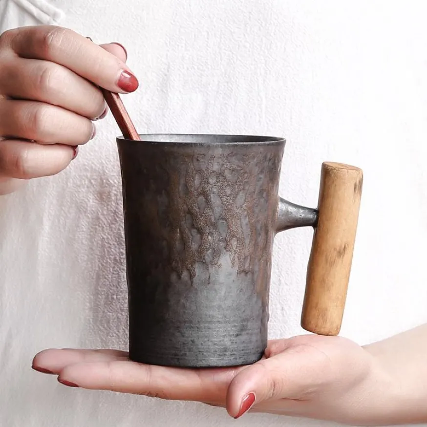 Muggar Creative Japanese Ceramic Coffee Mug Tumbler Rust Glaze With Wood Handle Te Milk Beer Water Cup Home Office Drinkware 300ml 241U