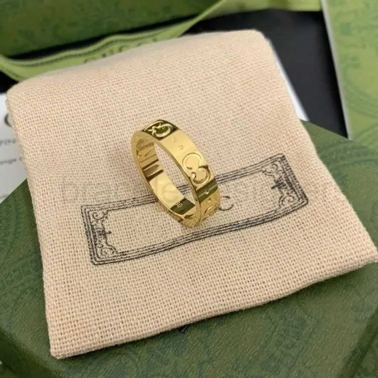 Luksusowy pierścień paznokci pierścień męski Pierścień Pierścienia projektant mody tytanowy stal grawerowany wzór liter projektant pierścionek zaręczynowy Rozmiar 5-11 Pierścienie dla kobiet hurtowni