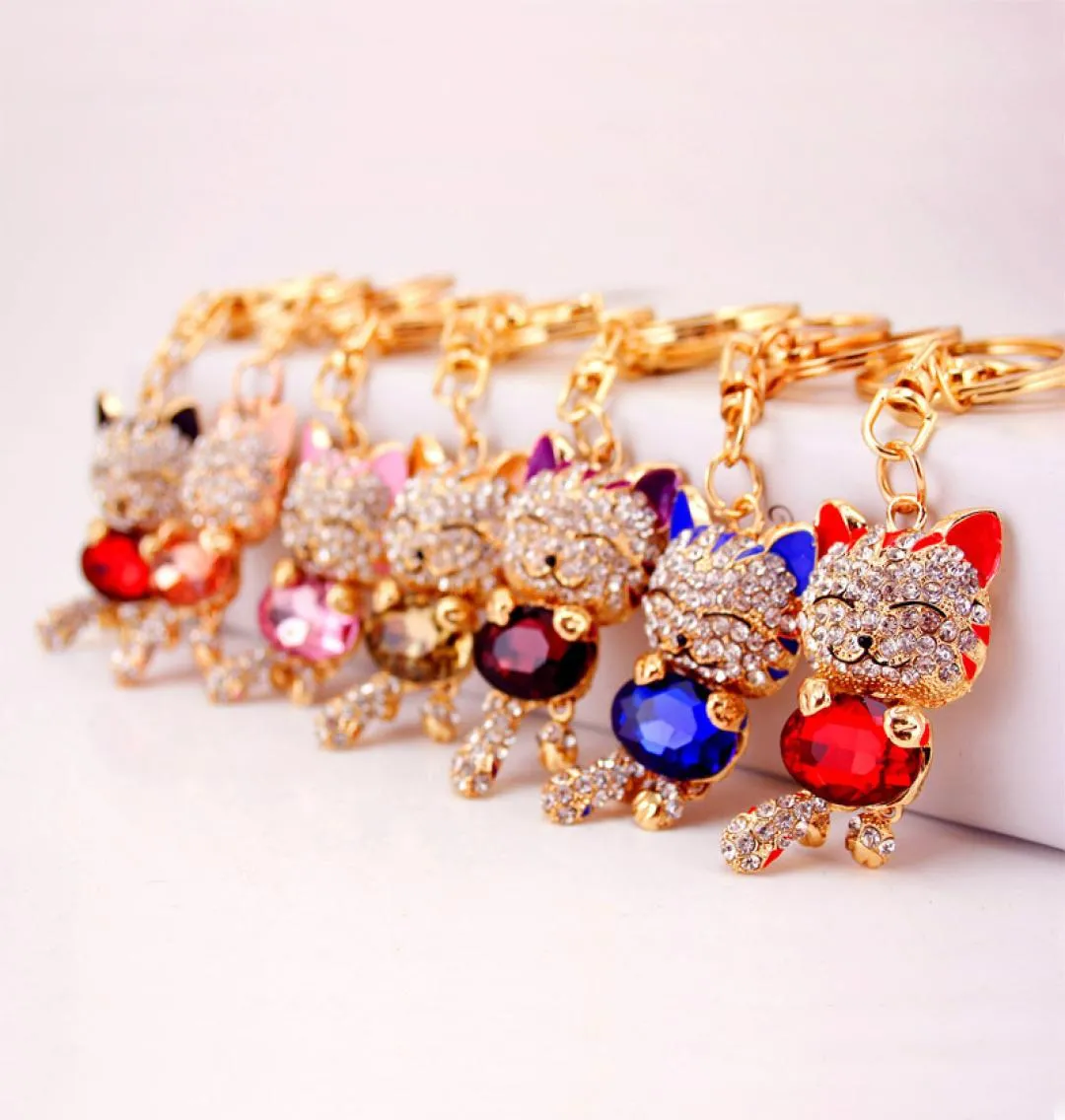 Creative Diamond Diamond Lucky Cat Key Chain Women039s Accessori per sacchetti Kitten Metal Chiave Chain Small Gift2235929