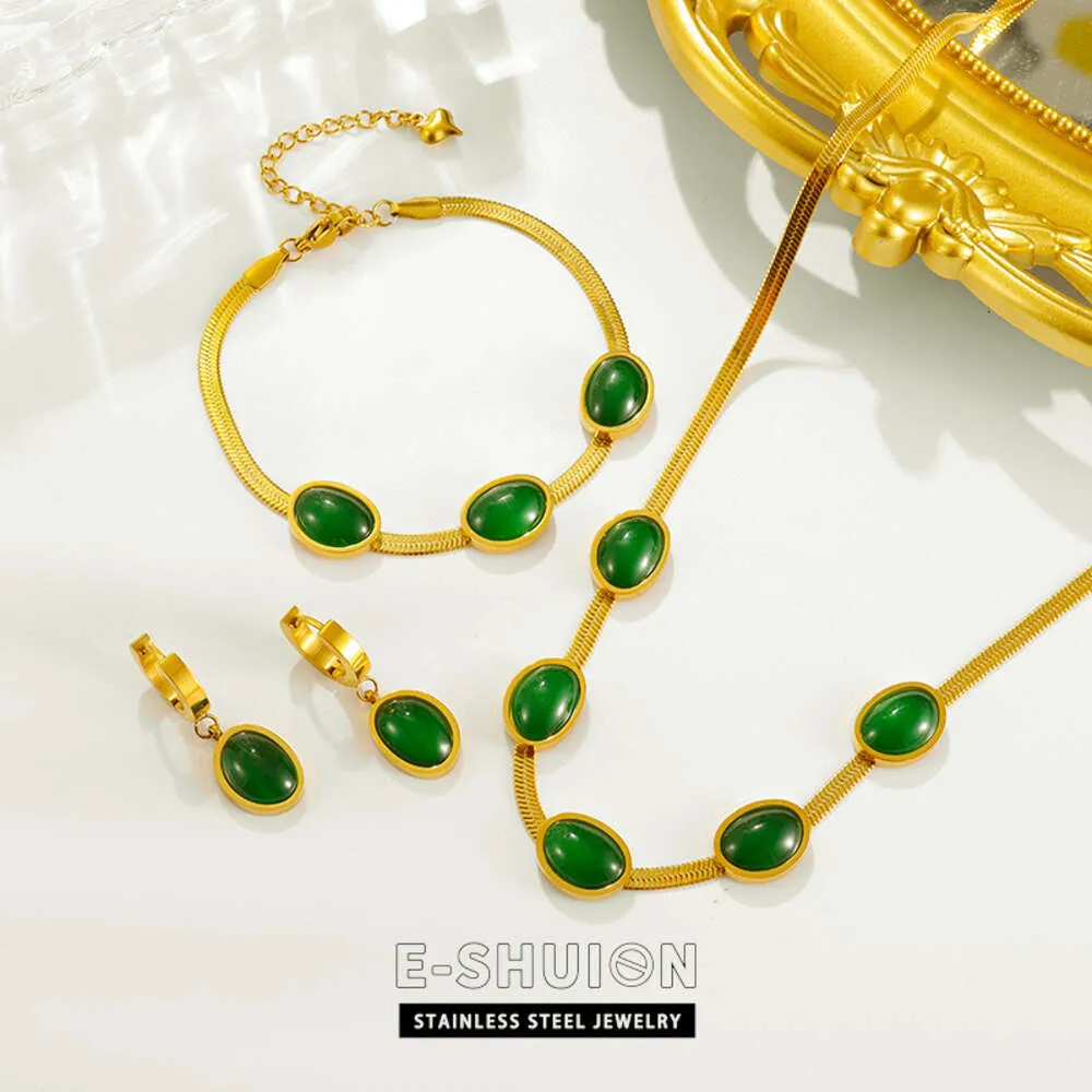 Titanium Steel Blade Chain Emerald Geometric Necklace Light Luxury Cold and Different Style Creative Flow CollarBone Neck Fashionabla Tempera