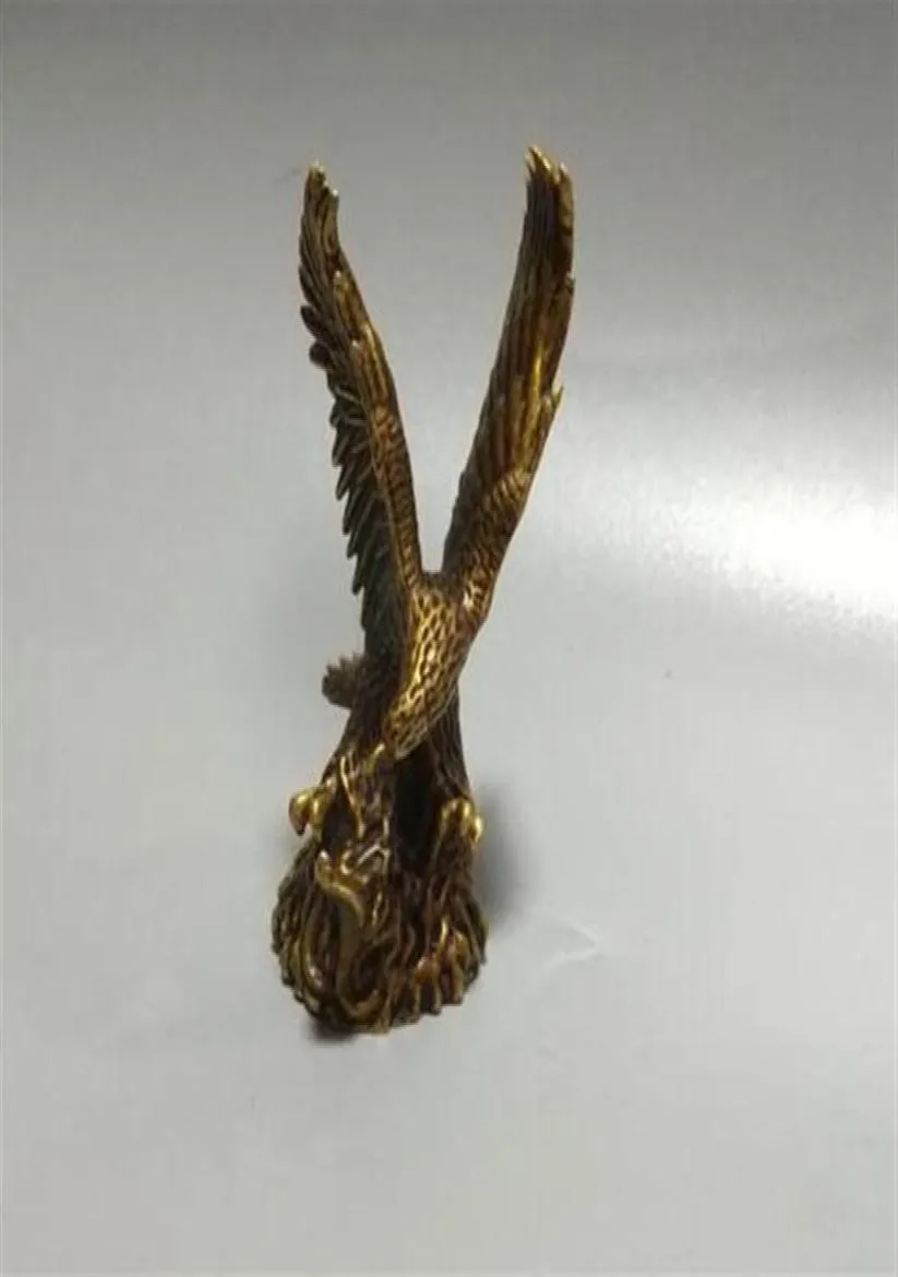 芸術品と工芸品は工芸品銅ブロンズブラス中国の絶妙な真鍮イーグルとヘビスモール像307U8061325