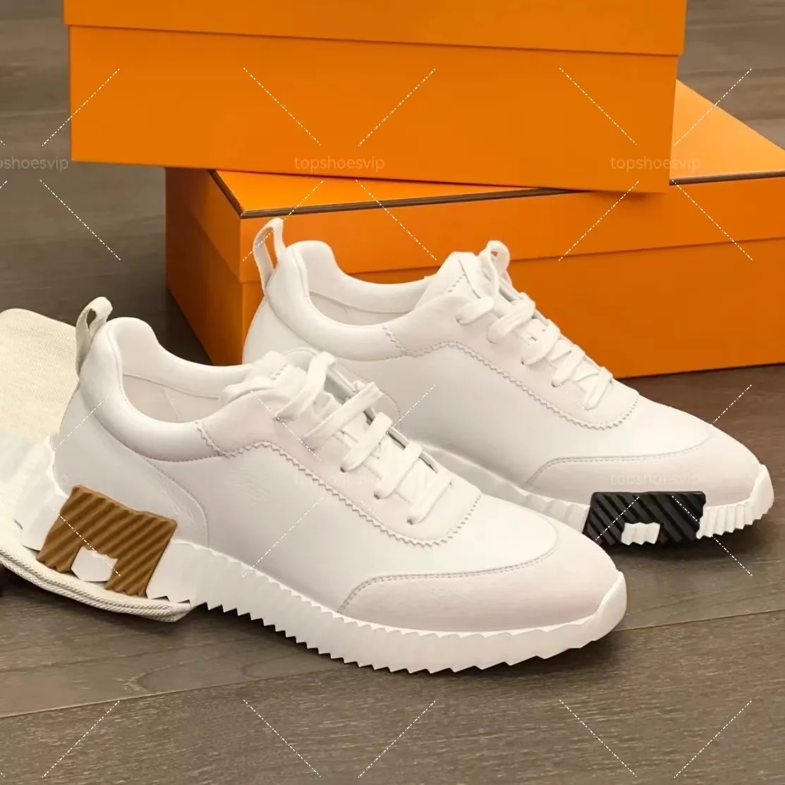 designer sneakers för kvinnor och män löparskor för par avslappnade sportskor fashionabla andas snörning casual skor designer skor toppkvalitet EU35-36