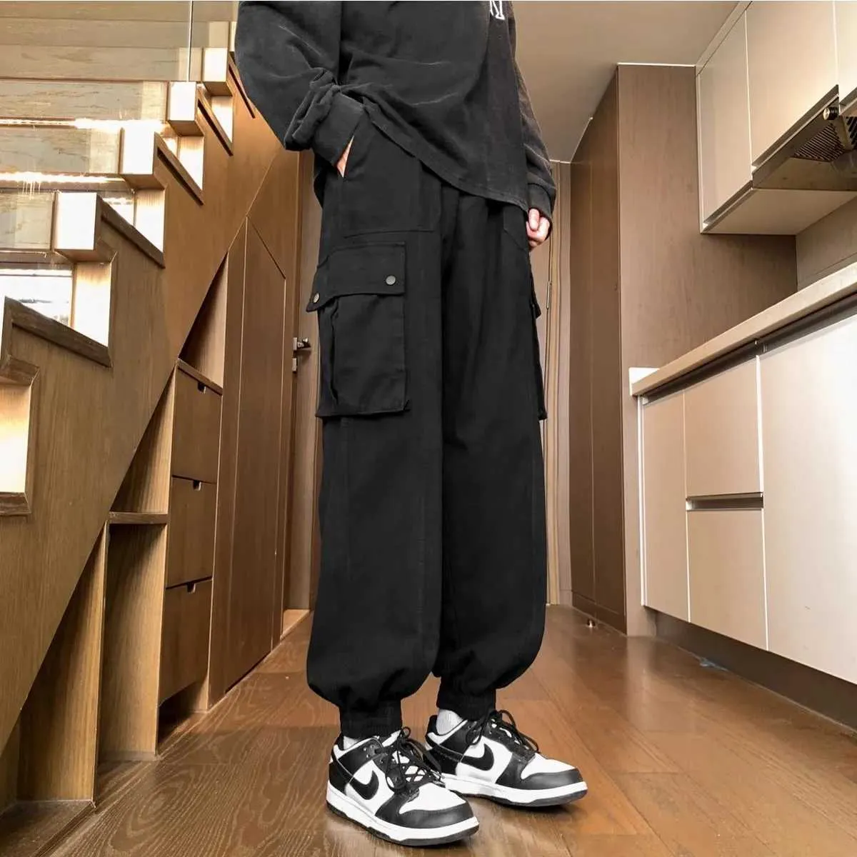 Męskie spodnie Modne duże, duże jogger męskie bawełniane elastyczna pasa kieszonkowa długa zwężające się męskie ubrania robocze Casual Cargo Pants Blackl2405