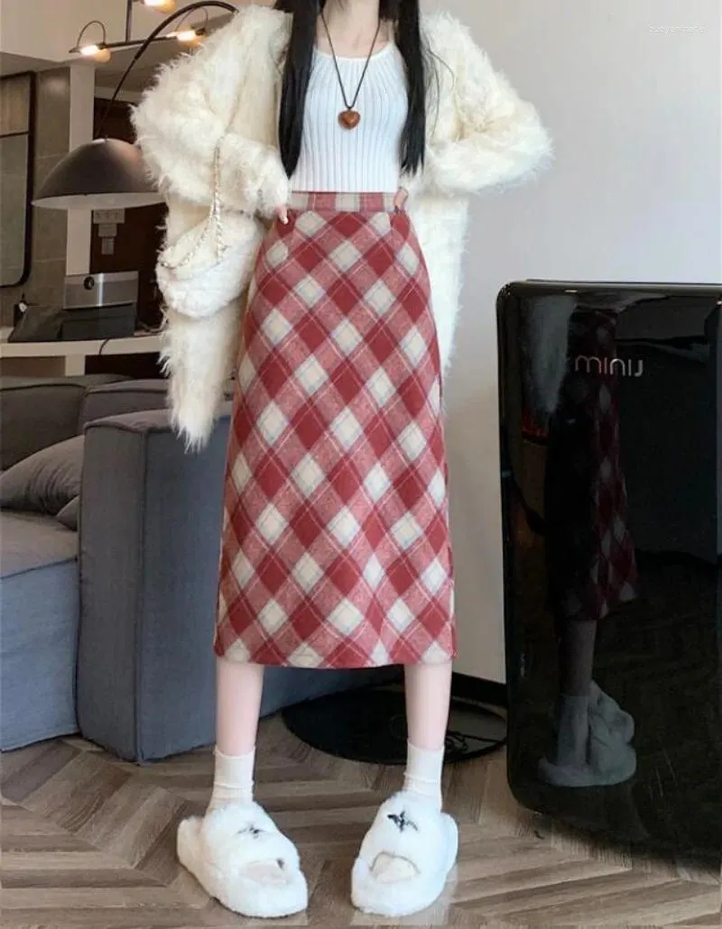 Skirts Autumn Winter England Retro Christmas Red Plaid Split Buttocks Skirt Medium Length Women's Straight Leg