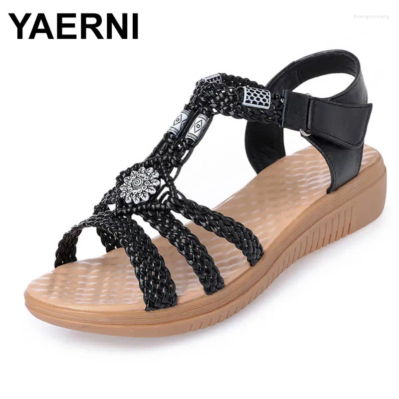 Sapatos casuais yaerni 2024 verão plus size fivela strap feminino sandálias de reposição de flores de miçangas gladiator sandalias mujer