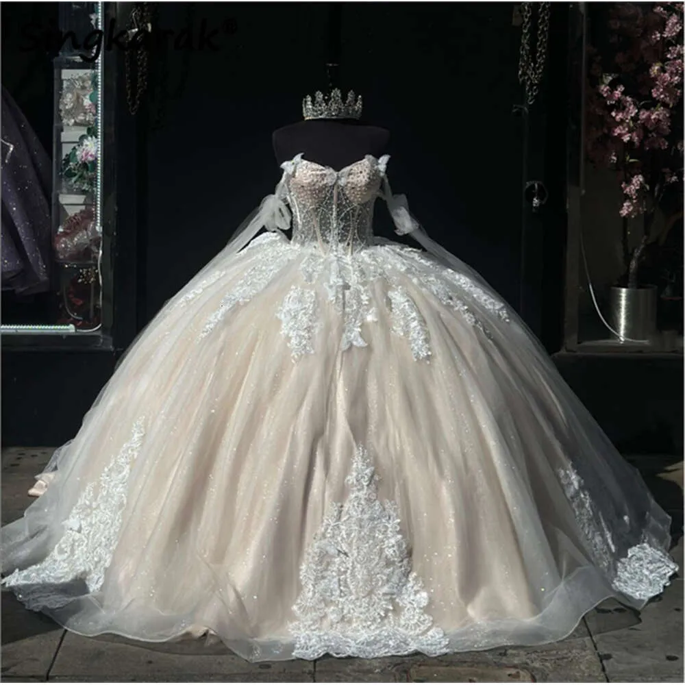 新しい2024フラワーズレースQuinceanera Dress Ball Gown Off Offers Off Offer