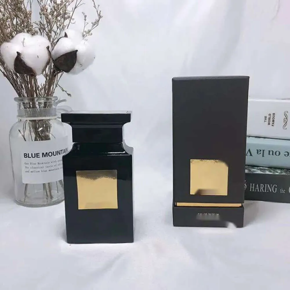 2024 Perfumy kobiet klasyczne Perfume Perfume Neutralny zapach EDP 10 WODY WWY I PIKICY NUTKI 100 ML Urocze zapachy Spray Szybka dostawa C60