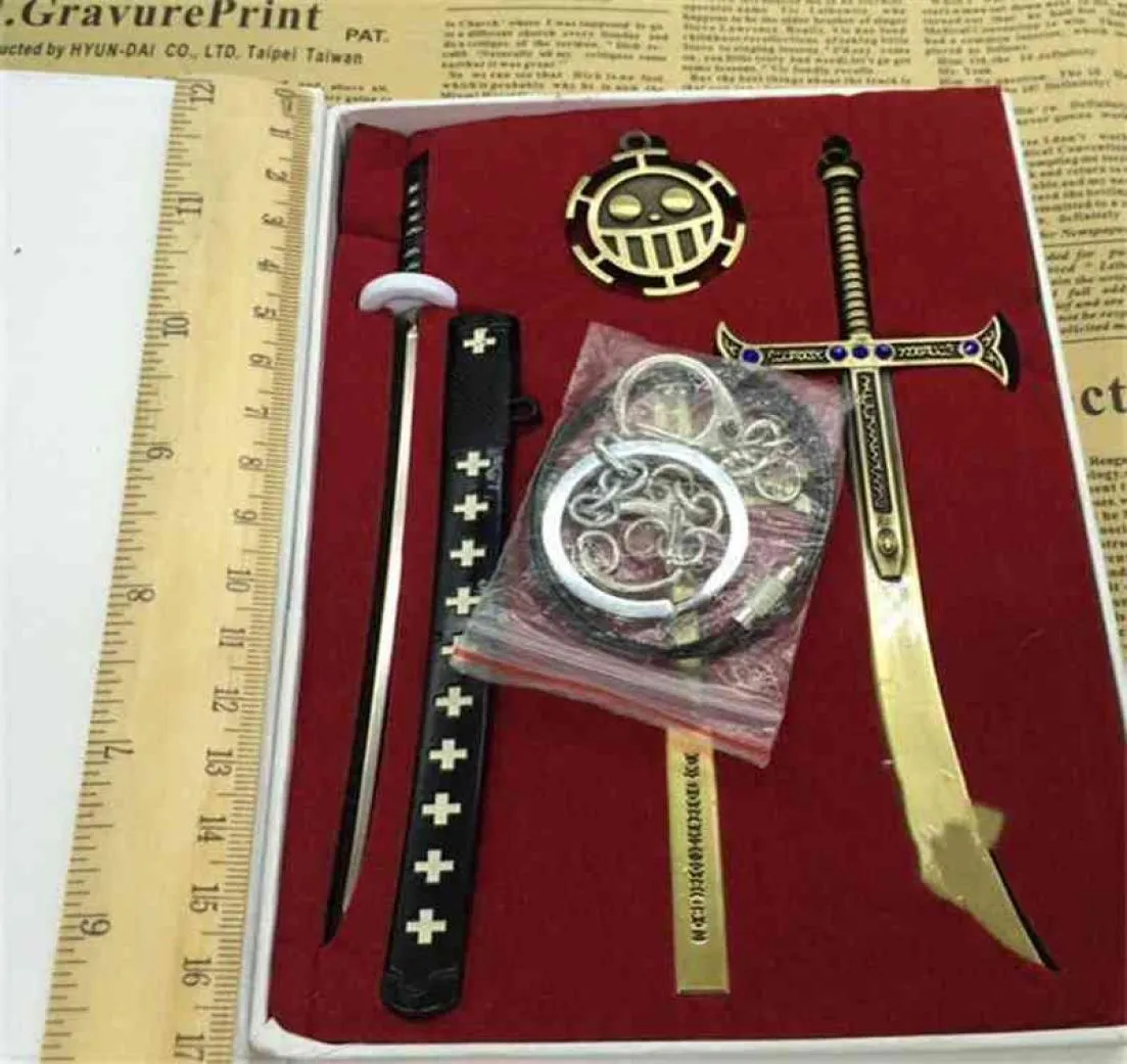CWFDY 6pcsset One Piece Keychain Trafalgar Law Ring Holder Dracule Mihawk Black Sword Toy Chain Men Chaveiro Cosplay 2104093596540
