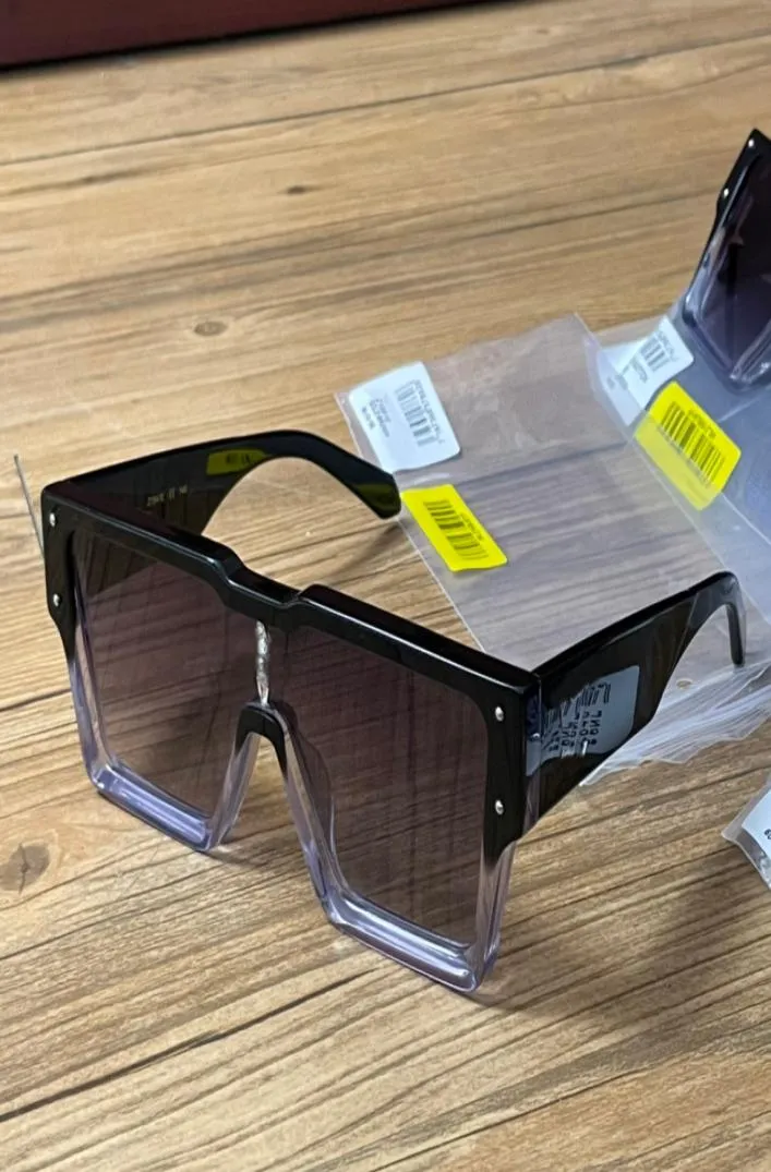 Crystal Cyclon Mask Sunglasses For Men Men Black to Transparent Rectangle Design Shades Sun Shades Sonnenbrille UV400 Popular Eyewear avec BO5220196