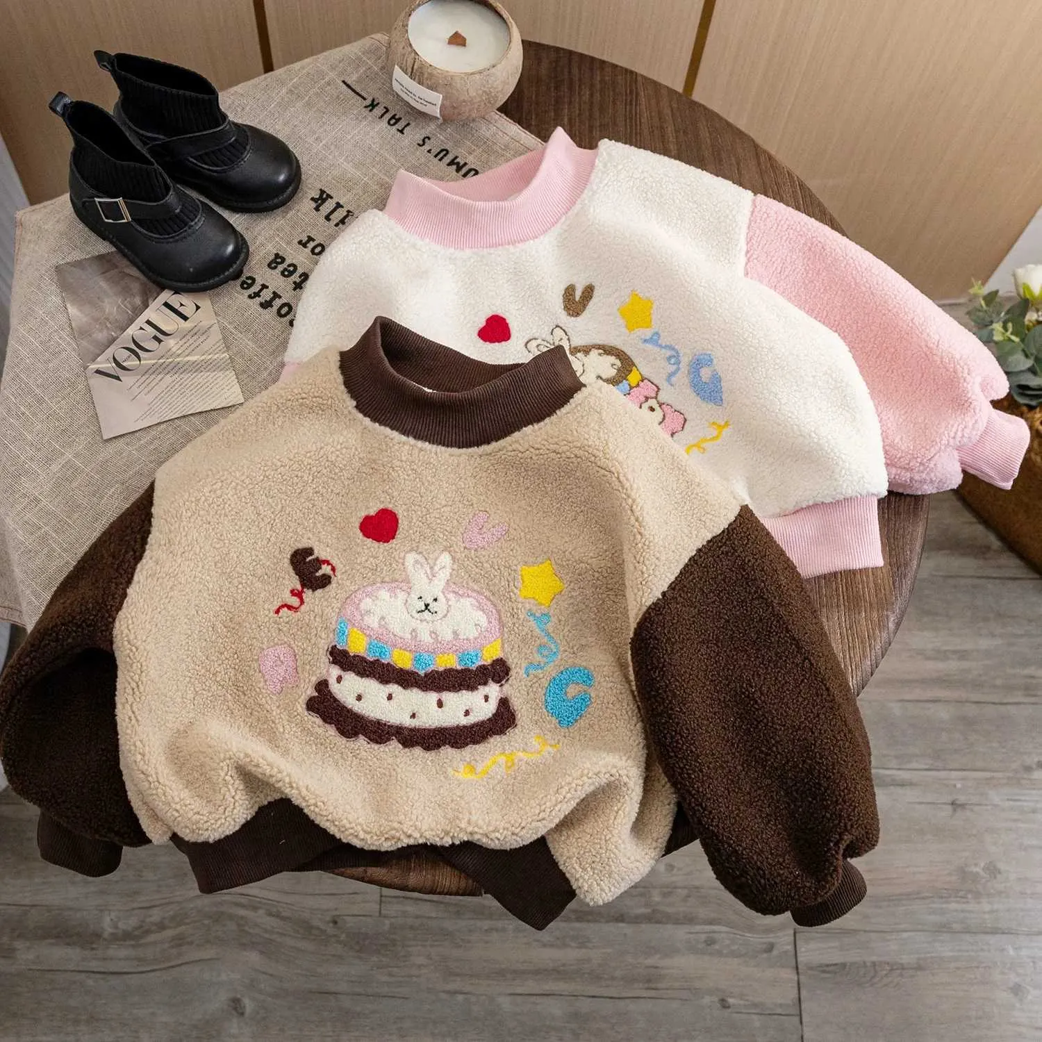 Pullover Girls Cashmere Sportswear Cartoon Child-Child Shirt gruba aksamitne dzieci wyciąganie 2023 Autumn/Winter Baby Coatl2405