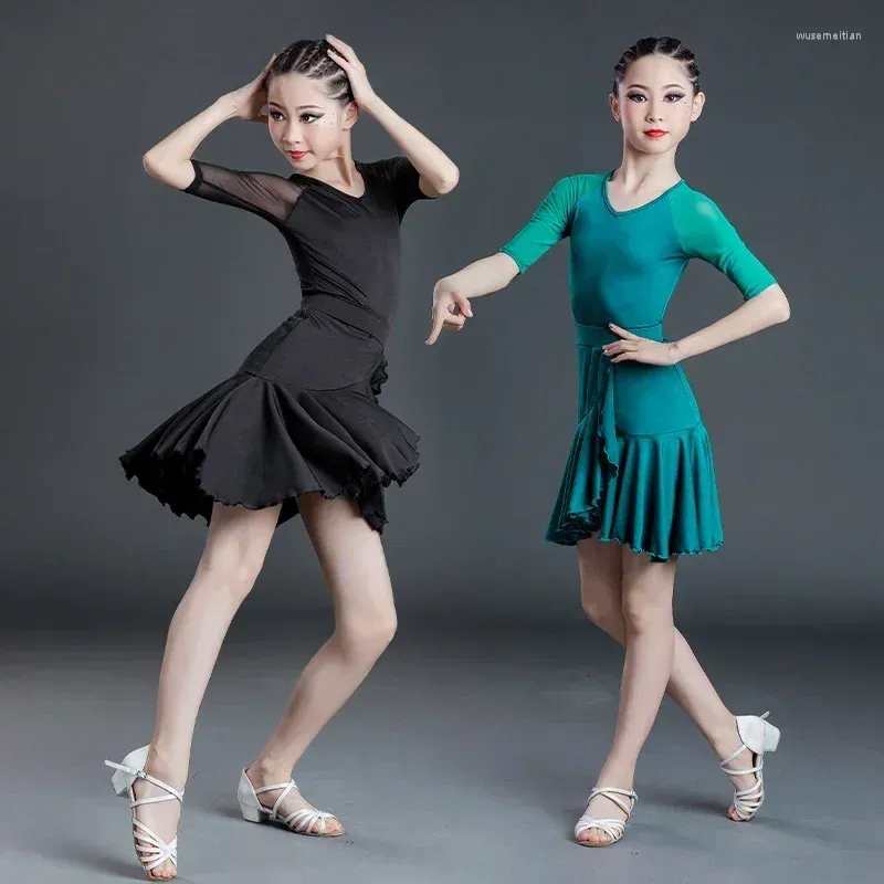Kläder sätter barns latinska dansträningskläder betygstest en bit kortärmad kvinnor och c