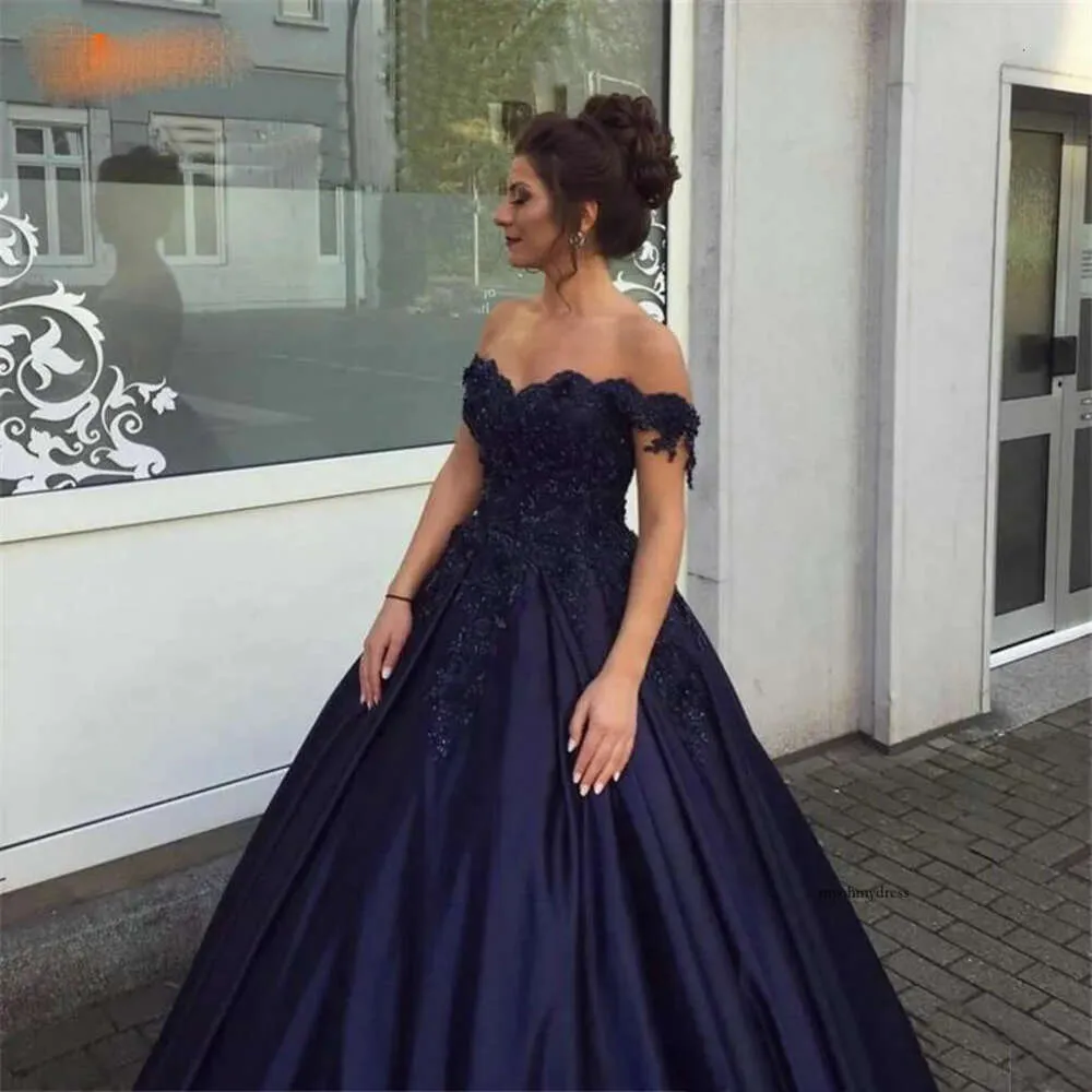 Country Dark Navy Ball Gown Dresses Off Shoulder Appliques Beaded Satin Formal Prom Dress Evening Party Gowns B70 0510