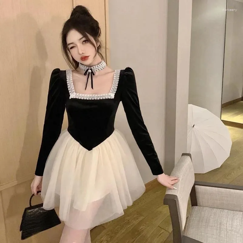 Casual Dresses Women's French Style Square Neck Slimming Dress Lace Spliced Golden Velvet With Collar Korean Patchwork Princess Vestidos