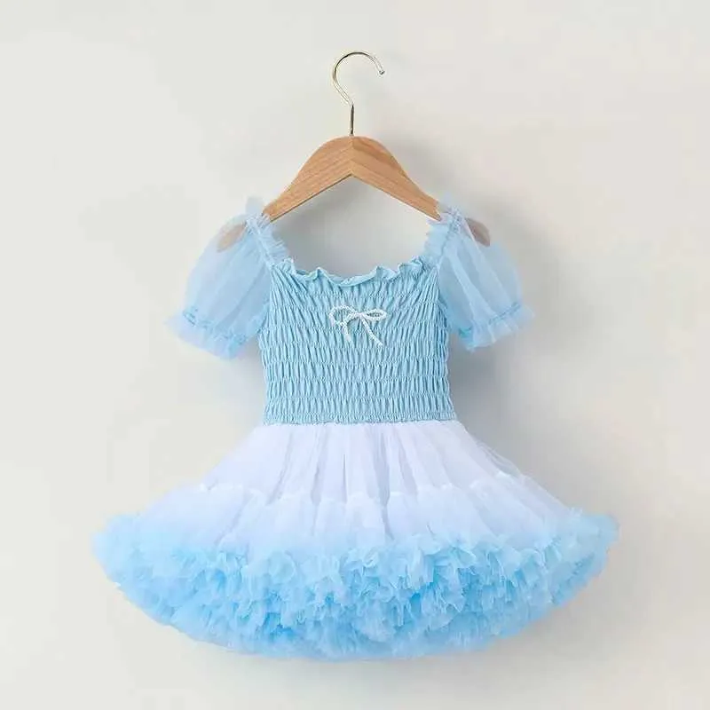 Robes de fille fille fille princesse robe bébé fille robe tulle 2023 Nouveau été fille gâteau tututu ski de soirée robe de soirée fille anniversaire dressl2405