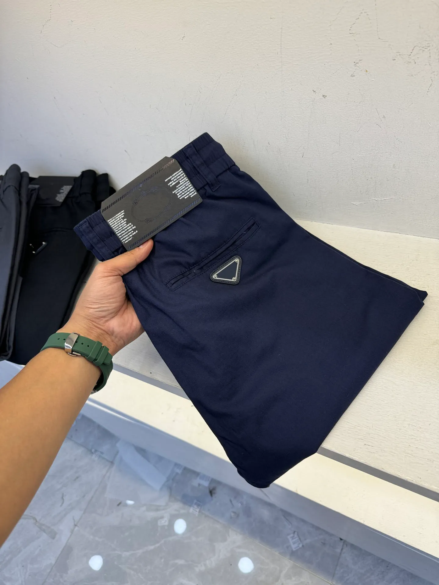 Pantaloni di marca deals