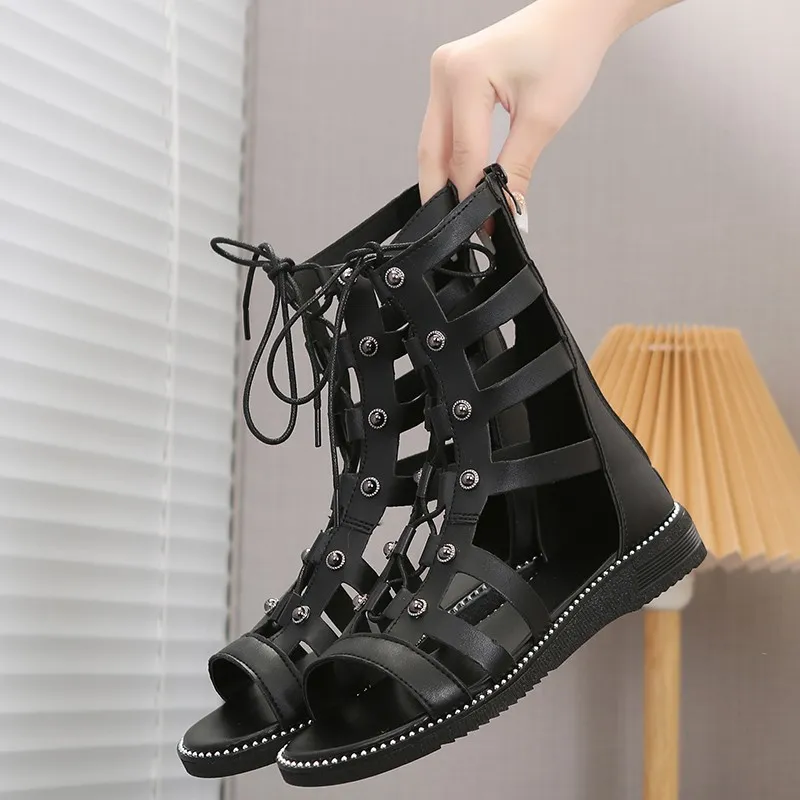 2024 Summer Nowe, chłodne buty dla kobiet w handlu zagranicznym kobietom w dużych rozmiarach popularne rzymskie wierzby gwóźdź pusty błąd zamek błyskawiczne chłodne buty