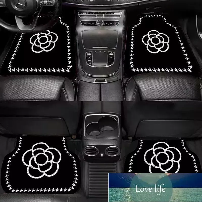 Top designer Car Floor Mat de sol en soie Rague de pied Mat de pied Carton Topon Black and White Flower Classic Old Flower Interior Interior 4 pièces Set Sirty Res résistant aux pieds universels Foot