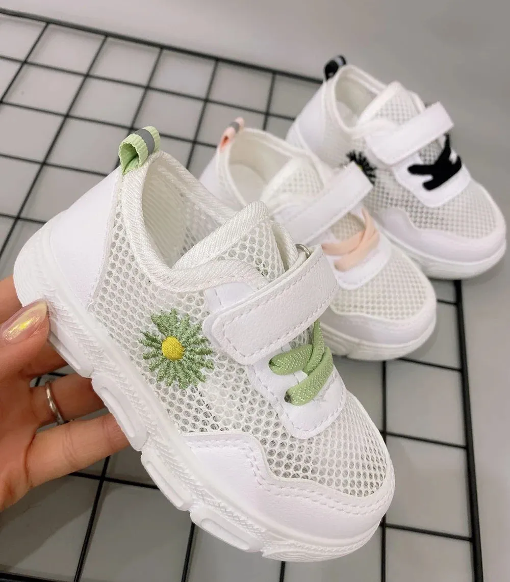 Chaussures filles tennis chaussure de course sportive blanche petite marguerite fleurs enfants sports petits sneakers gymnase gymnase 240506