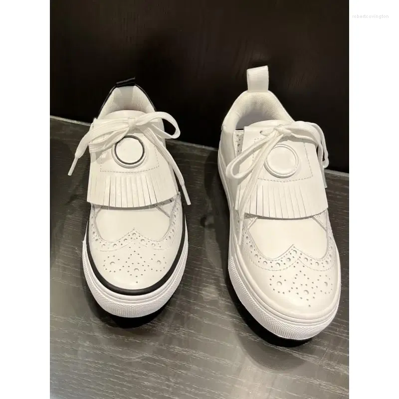 Vêtements de gym 2024 Chaussures de golf pour femmes en cuir respirant non glissant décontracté confortable blanc