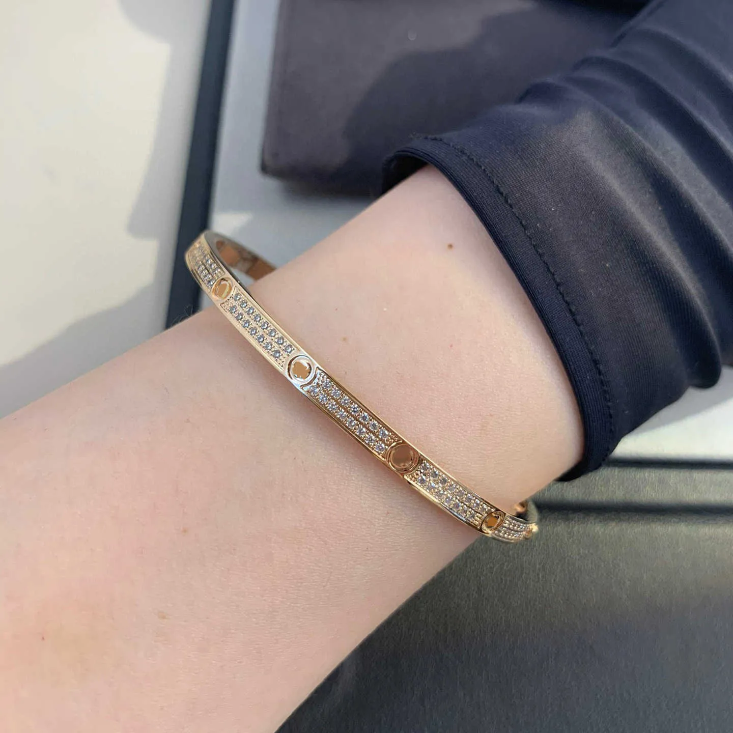 People's first choice to go out essential bracelet Pure Gold 18K Rose LOVE Narrow Wide Full Star Bracelet Straight with common cart and C family bracelet