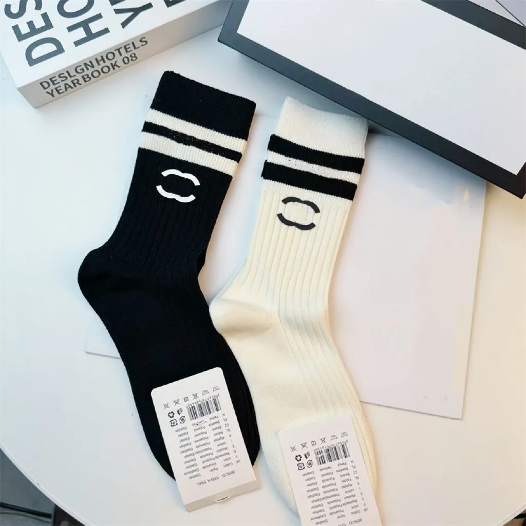 Cotton Socks Women Classic Socks Long Stockings Designers Letter Breathable Black White Mixing style Fashion Sports Casual Sock Luxury Casual Comfort