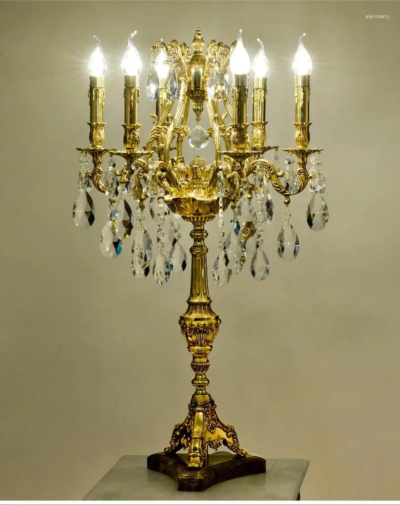Lampy stołowe dekoracyjna lampka miedziana luksusowy kryształ D48CM H83CM w stylu europejskim sypialnia sypialnia nocna oprawa oświetlenia