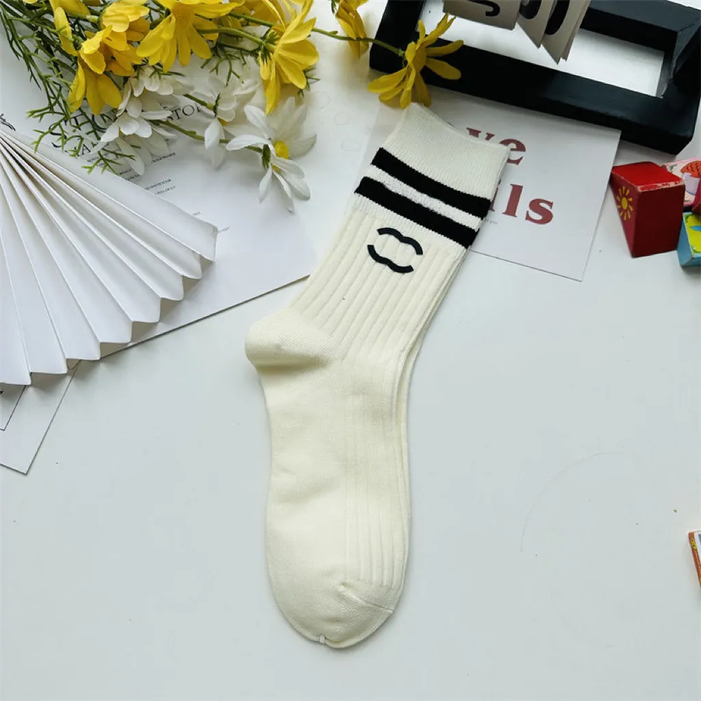 Cotton Socks Women Classic Socks Long Stockings Designers Letter Breathable Black White Mixing style Fashion Sports Casual Sock Luxury Casual Comfort