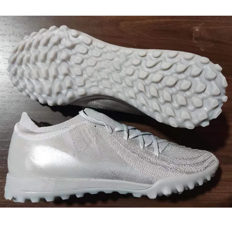 Mens Soccer Shoes FG TF Turf Boots Football Cleats Botas de Futbol for Outdoor Lawn Breathable Flat Shoes for Men
