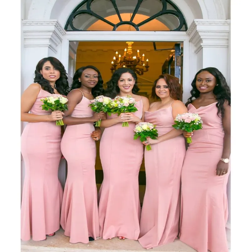 Stilvolle rosa billige Brautjungfernkleider langer Meerjungfrau Spaghetti -Gurt trägerloses Hochzeitskleid Satin Partykleider BM1561 256W