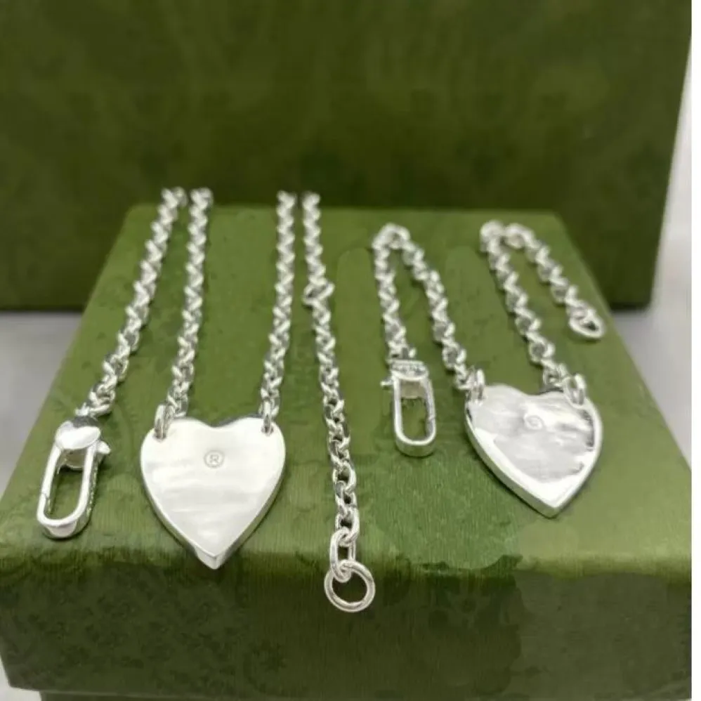 925 Silver Love Necklace Bracciale Designer Women Mens Sterling Silver Heart Cipante Gioielli Cuocero di lusso Collane di lusso per amante 194R