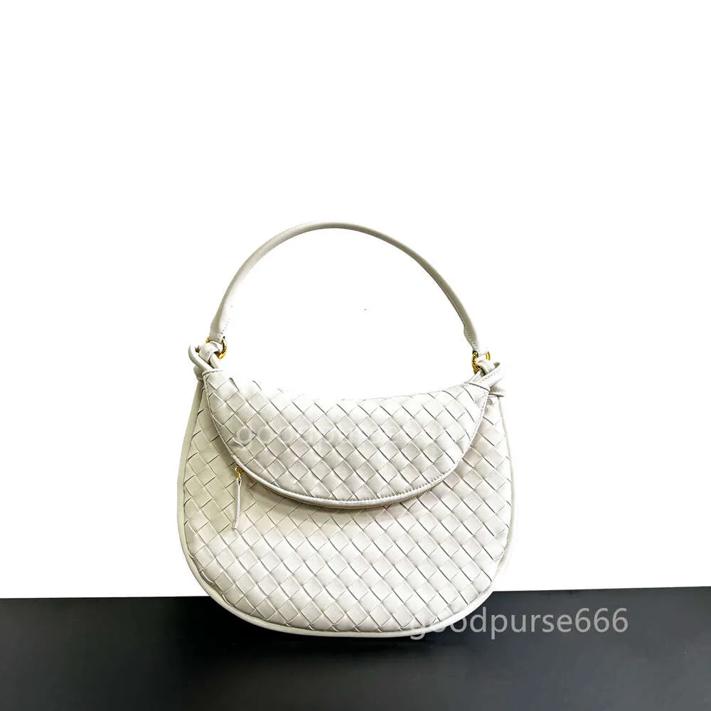 Classic Crescent Crossbody Purse Premium Soft Leather Shoulder Bag for Women High End Dumpling Design 2024