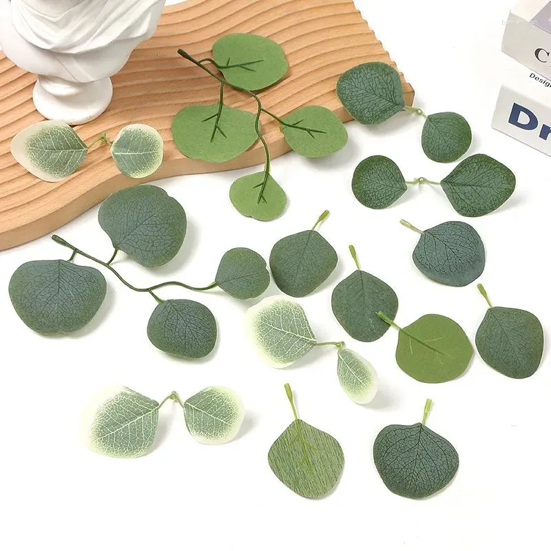 Fleurs décoratives 20pcs Eucalyptus laisse une feuille artificielle pour la décoration intérieure de mariage mariage décoration fausse plante couronne d'artisanat Garlands