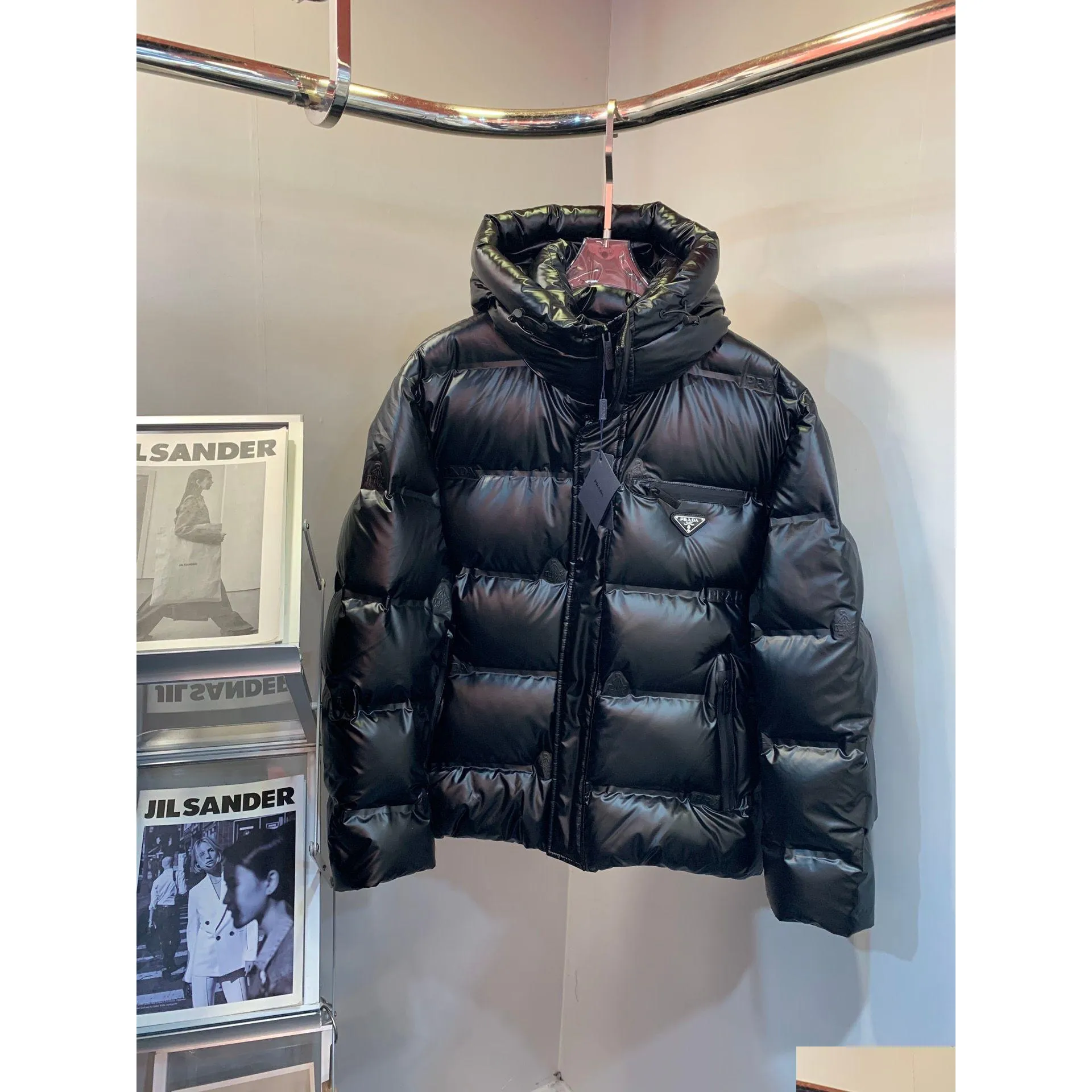 メンズジャケット新しい冬の高級デザイナーダウンフィルドジャケット - 男性用の私たちサイズのワンダーフロップ配達アパレル衣料品アウターコートdhbu8