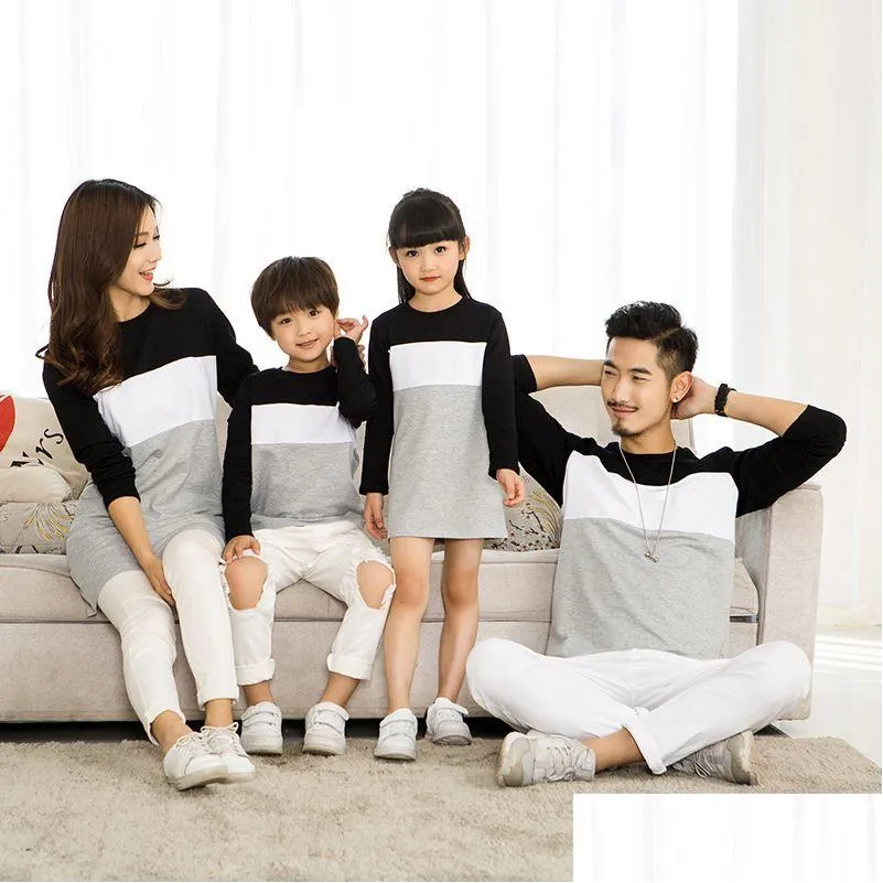 Familie matching outfits moeder dochter jurk look look kleding vader zoon t-shirt katoenwerk gestreepte drop levering baby kinderen moederschap dhgte