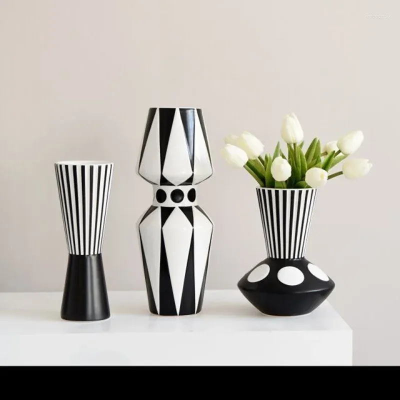 Vases Nordic Design Creativity Black And White Ceramic Vase Abstract Flower Arrangement Retro Desktop Home Decoration Desk