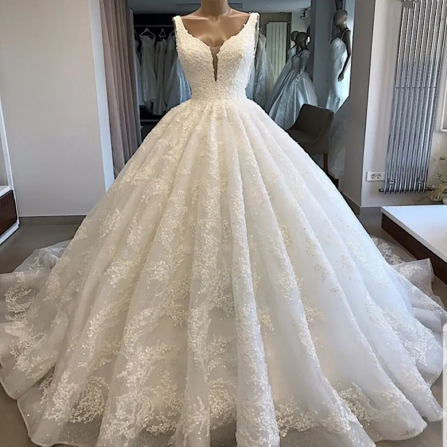 Magnifiques robes de mariée en dentelle Scoop Appliques en dente