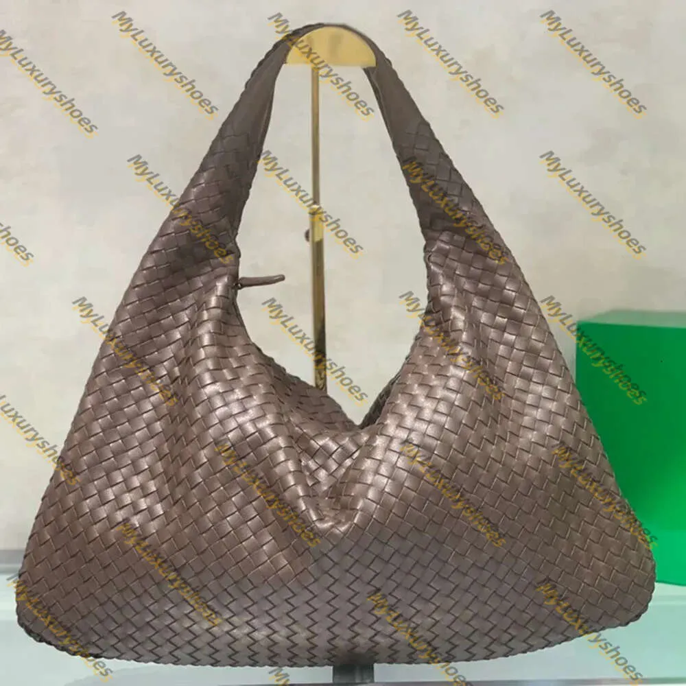 Large Hop Shoulder Bag BVENETAS Women Weave Hobo Bag Designer Handbags Calfskin Leather Crochet Underarm Bag Large Capacity Top Quality Internal Zipper Pocket 404