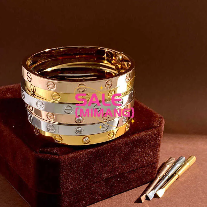 Дизайнерские патроны браслет винт 18K золото, инкрустированный с бриллиантами iov