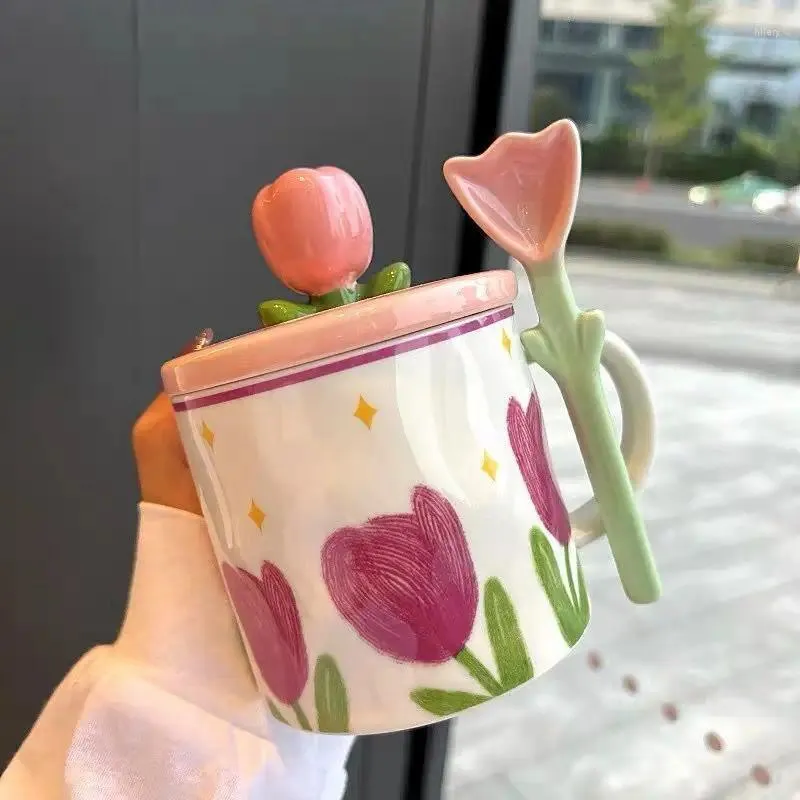 Tassen Tulpenmuster in Keramik Becher Kaffee Kaffeetasse Personalisierte Geschenk Weihnachten Ideen niedliche Getränkeübung Küche Dining Bar Home Home