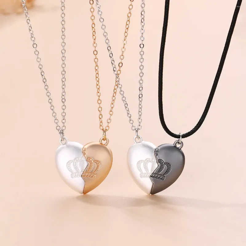 Подвесные ожерелья моды Пара колье Корона сплайсинг магнитный творческий творческий сердечный хакер цепь проста любви подарки.