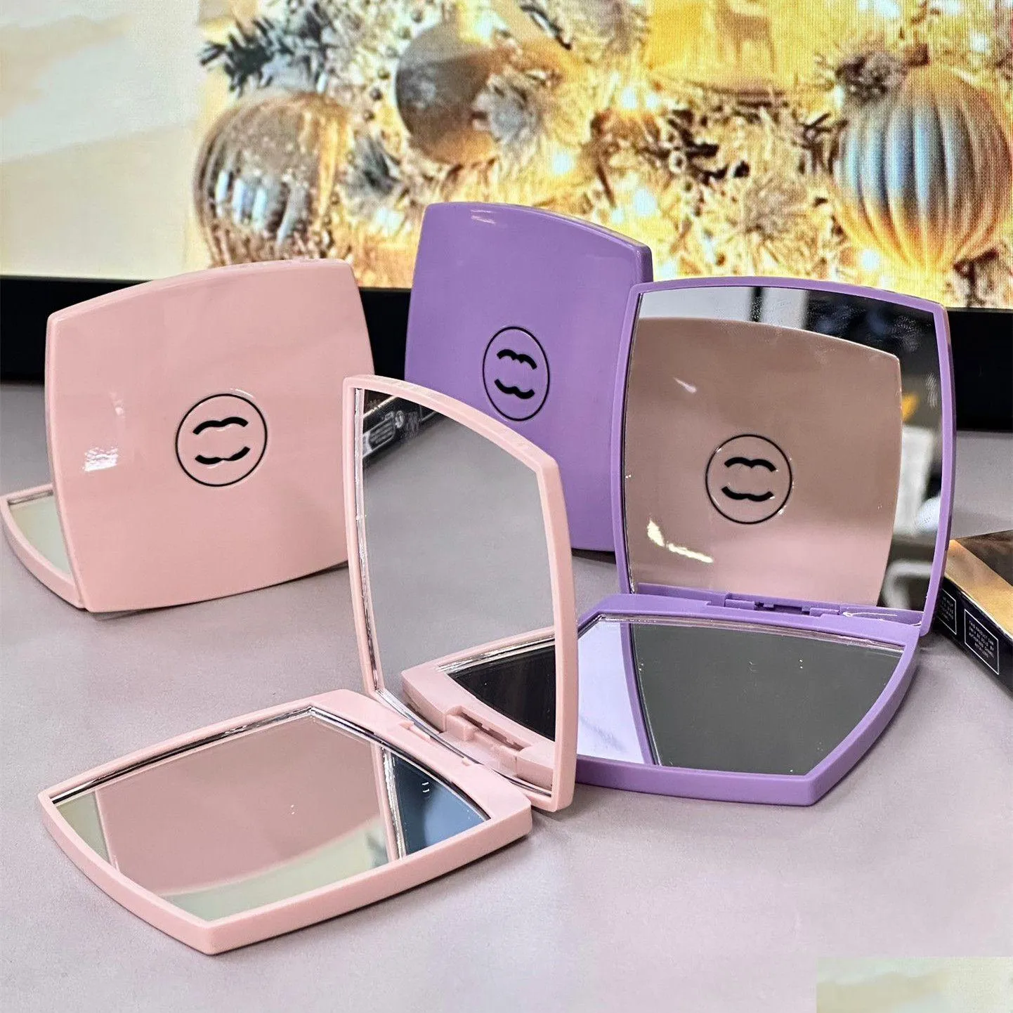 Miroirs Designers Logo Classic Pliage Miroir Femmes Pink Purple Portable Makeup Travel Tool Drop Livrot Home Garden Decor Otpxl