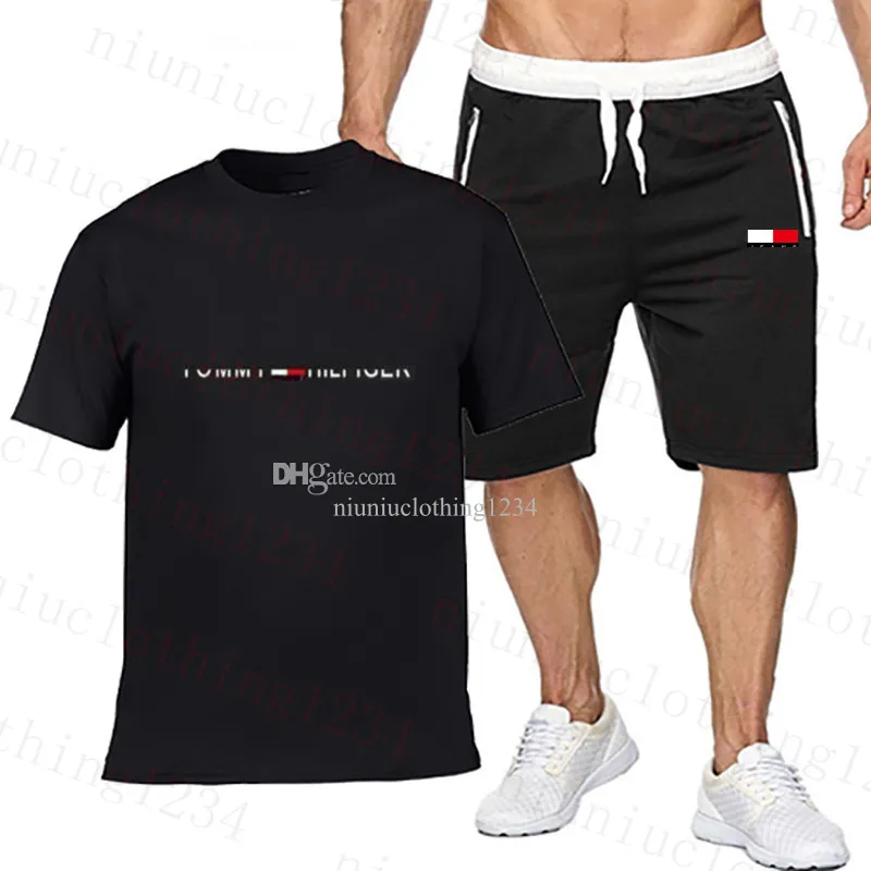 2024 Designer di alta qualità Designer Mens Tracksuits Set Set Jogger Spetshirts Sports Jogging tute da uomo tracce di tute da due pezzi Short a maniche corte stampate estate Shorts