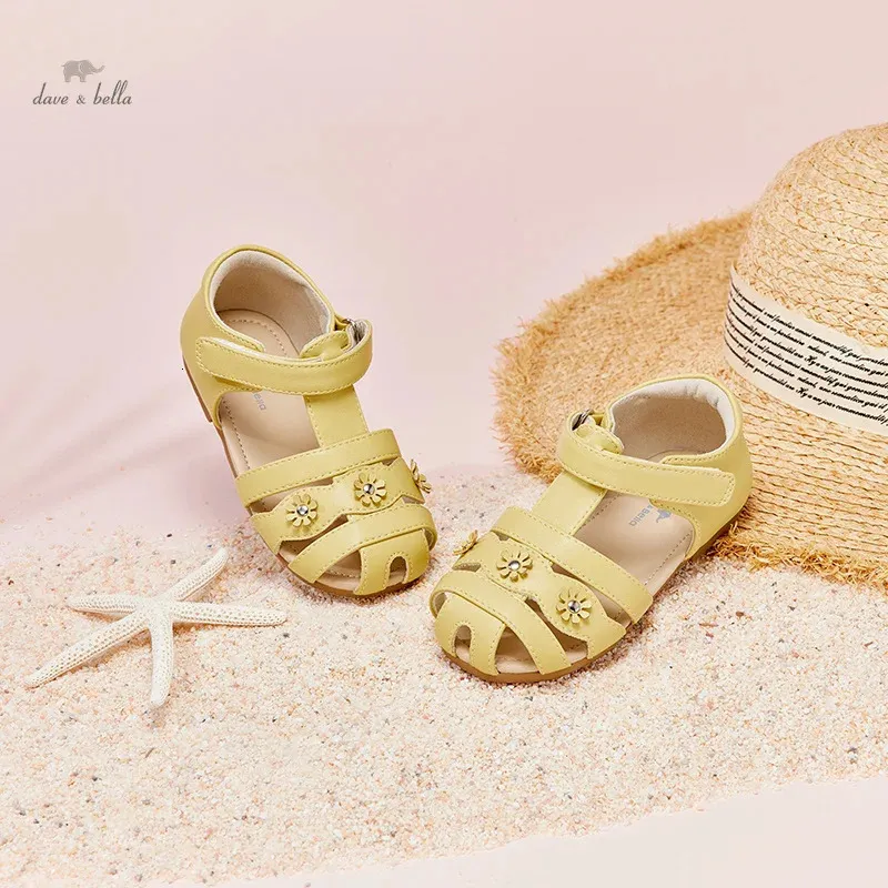 Dave Bella Child Beach Shoes Summer Yellow Girls Sandalen Baby Soft Nonslip Princess Rubber Sole DB6993A 240511