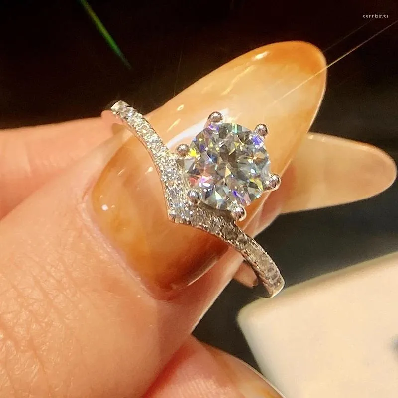 Pierścienie klastra Knb 1CT Genialny certyfikowany diament moissanite w kształcie litery V dla kobiet rocznicowy prezent Real 925 Srebrna biżuteria