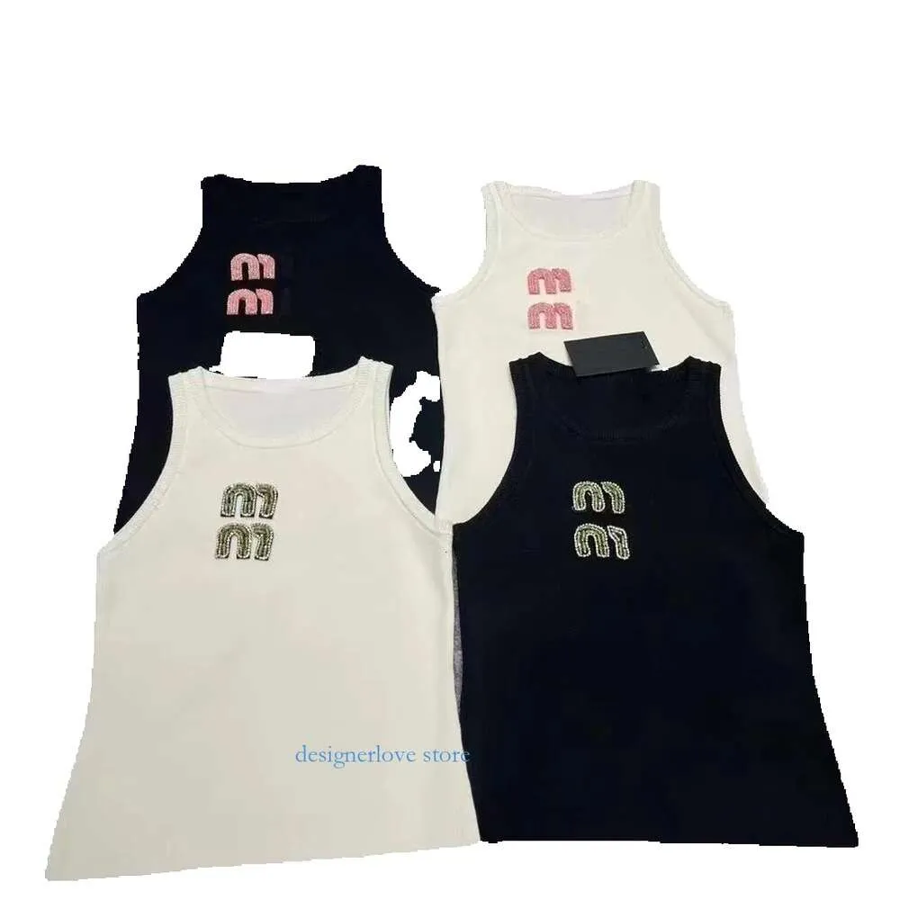 Miu Top Womens Clothes T Shirt Miui Designer Women Sexy Halter Tops Party Crop Embroidered Tank Miumiuss Tshirt Clothing Fashion Spring Summer Backless Women Trendy