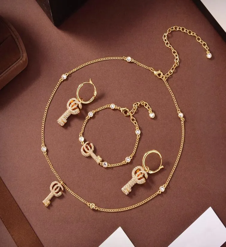 Mode Gold Lock Anhänger Halsketten Bijoux für Lady Womens Party Weddingliebhaber Geschenkschmuck mit Kasten NRJ2176284