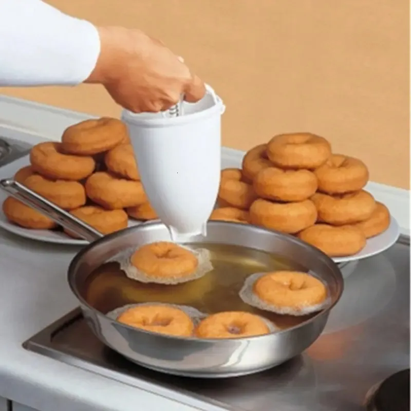 Herramientas portátiles de Herramientas de hornear de bricolaje de Donut Molde Manual Manual de Waffle Dispenser Donut Machine Easy Fast 240509